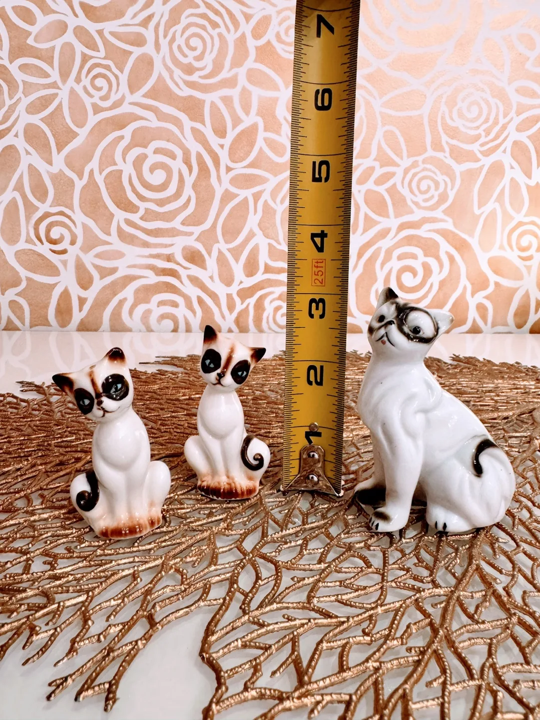 A Set of 3 Vintage Siamese Cat Figurines n Shakers, Chocolate image indicator(7)