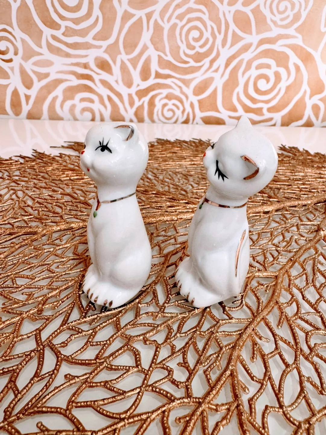 Vintage White Cat Couple Figurines with Golden Jade Collars image indicator(5)