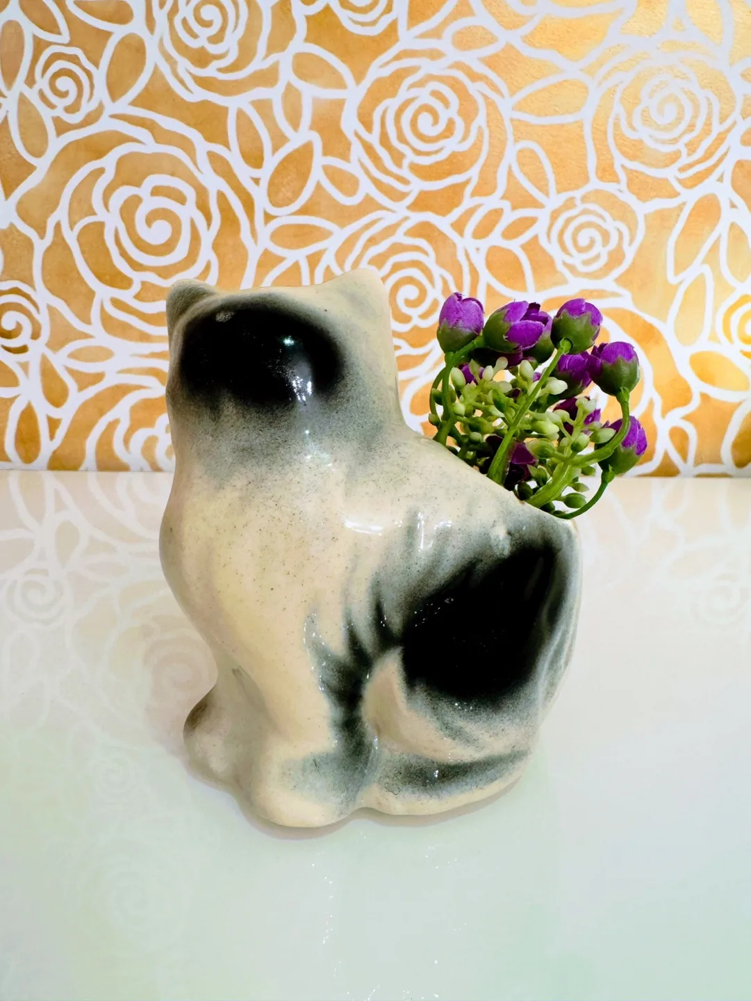 Vintage Cat Planter, 40's Ceramic Black and White Cat Planter image indicator(3)