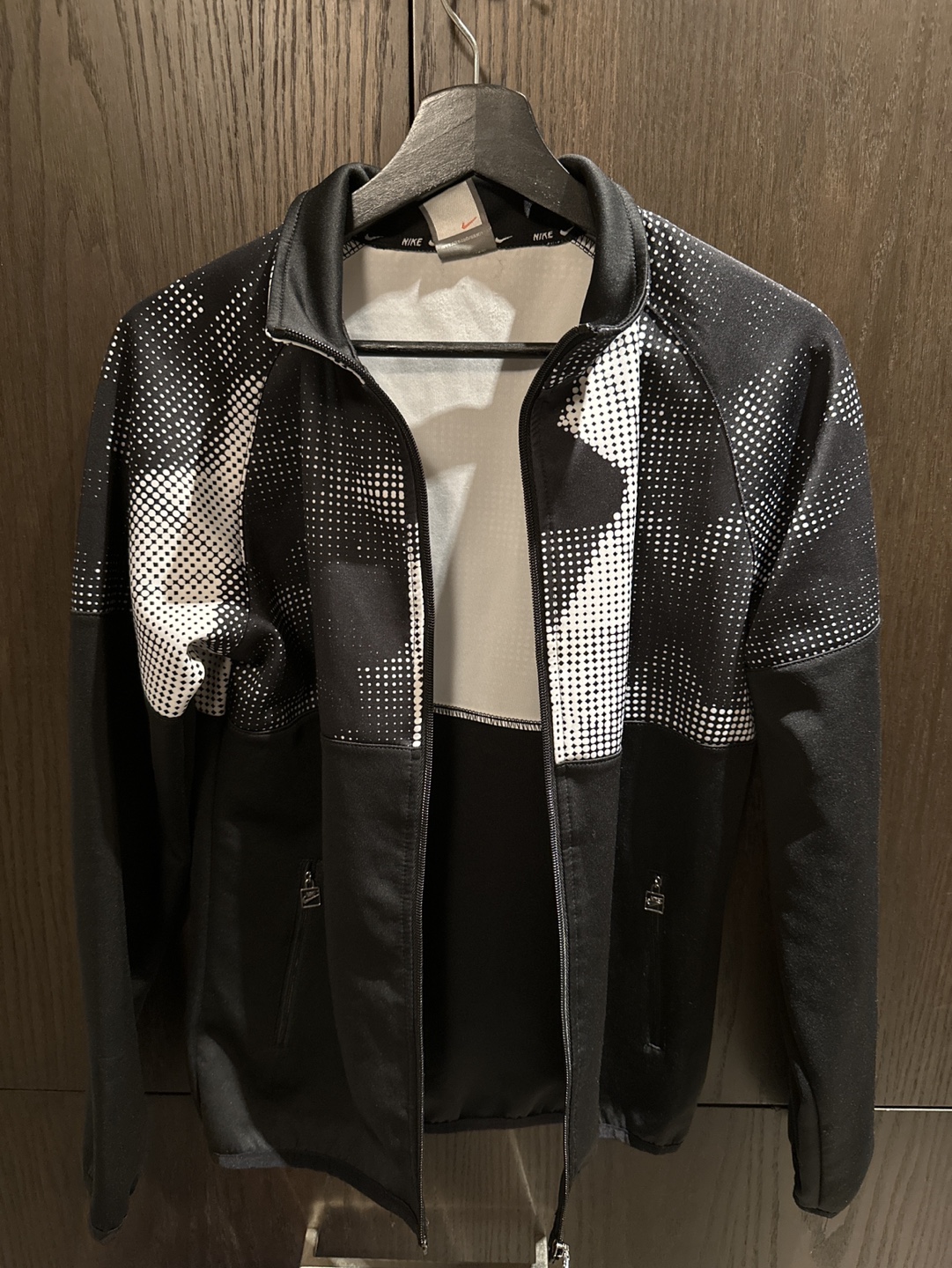 Nike Boy's 2XL Black and White Zip-Up Jacket
