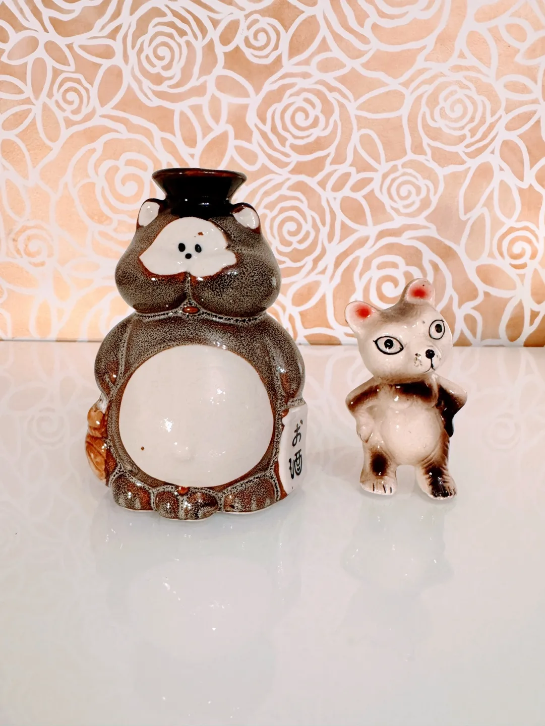 Vintage Japanese Tanuki Sake Bottle Raccoon Figurine Set image indicator(2)