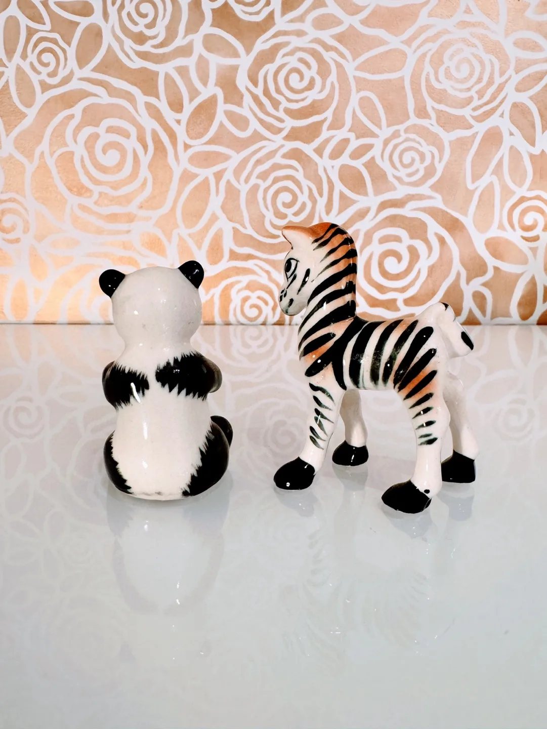 Vintage Animal Figurines: Panda and Zebra image indicator(3)