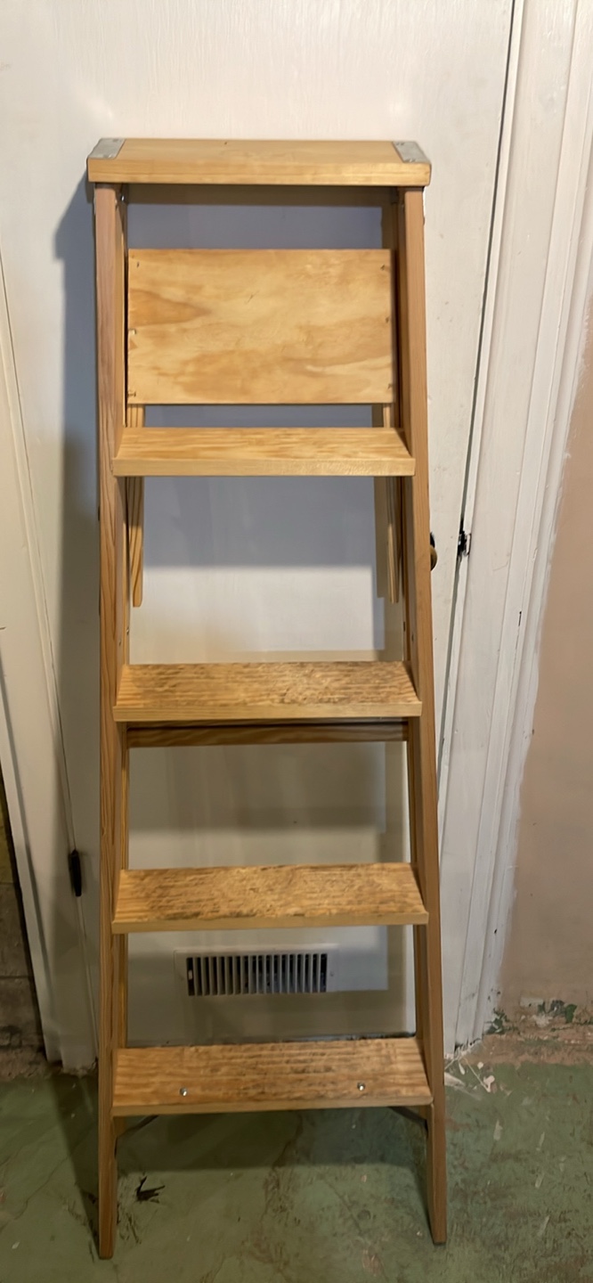 Decorative Wooden Step Ladder with Shelf🧡