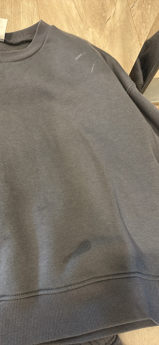H&M Grey Cropped Sweatshirt and Joggers Set - photo 2