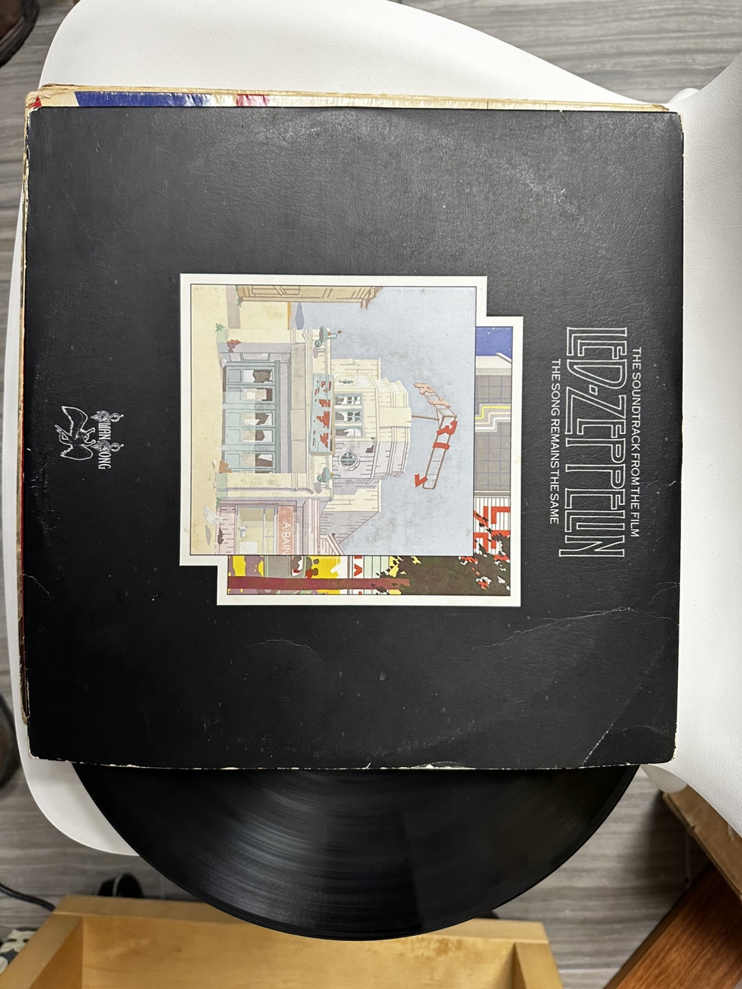Vintage Beatles Vinyl Record Collection (4 LPs) - photo 3