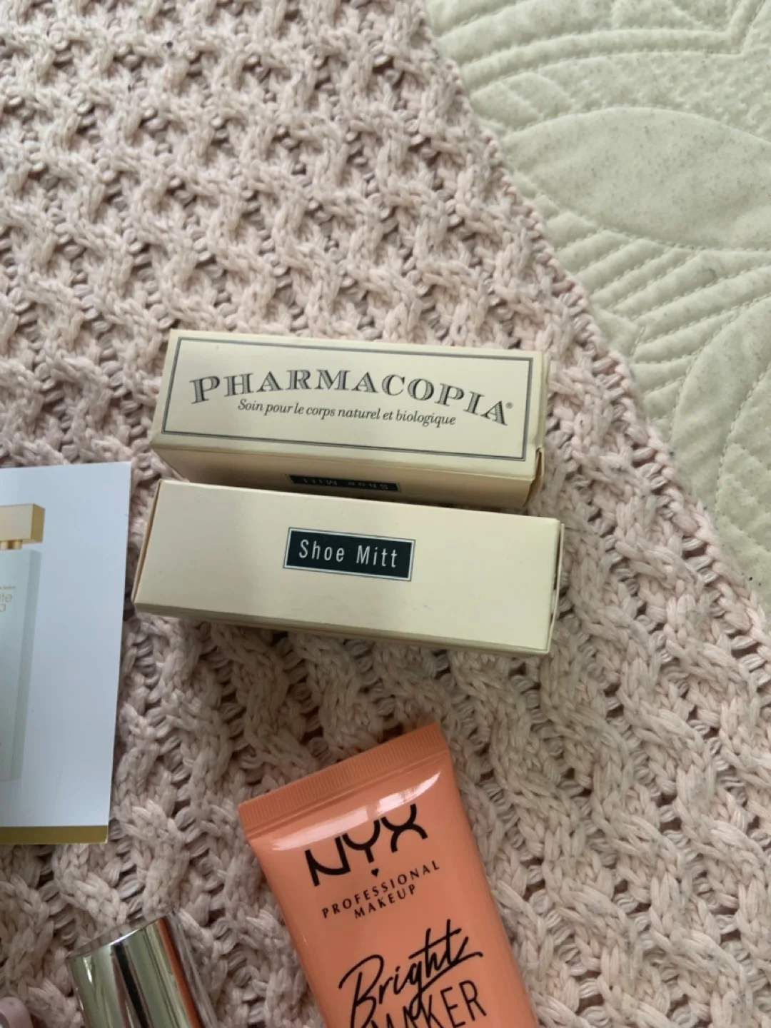 Beauty Boutique Bag - Makeup & Skincare Sample Set image indicator(6)