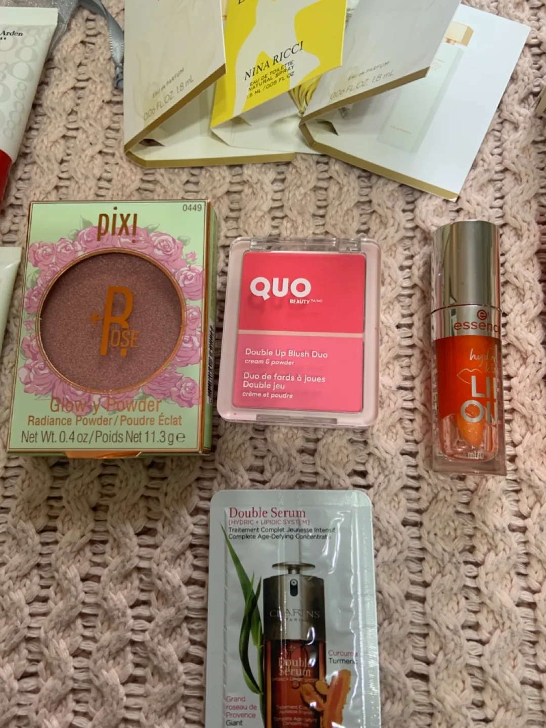 Beauty Boutique Bag - Makeup & Skincare Sample Set image indicator(10)