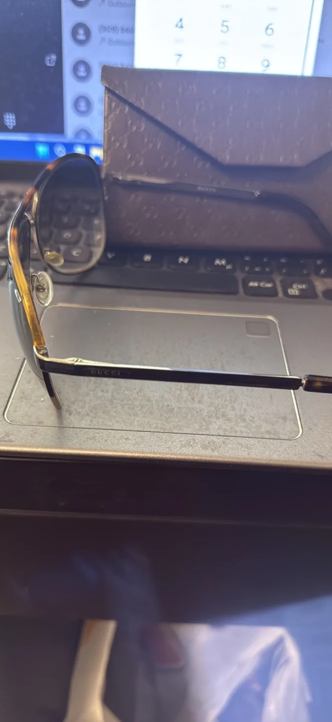 Gucci Aviator Sunglasses with Case image indicator(3)