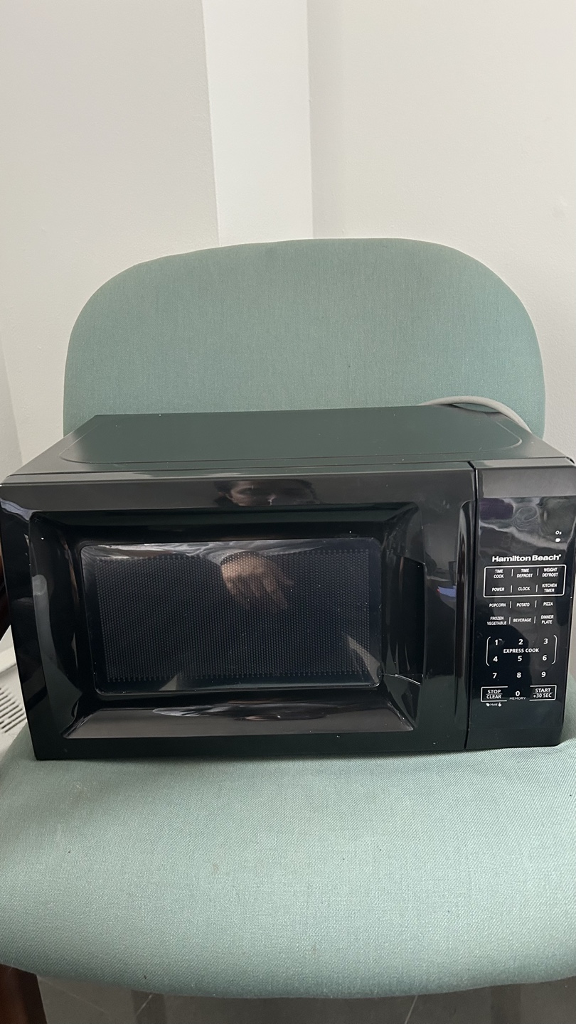 Hamilton Beach 0.7 cu. ft. Microwave