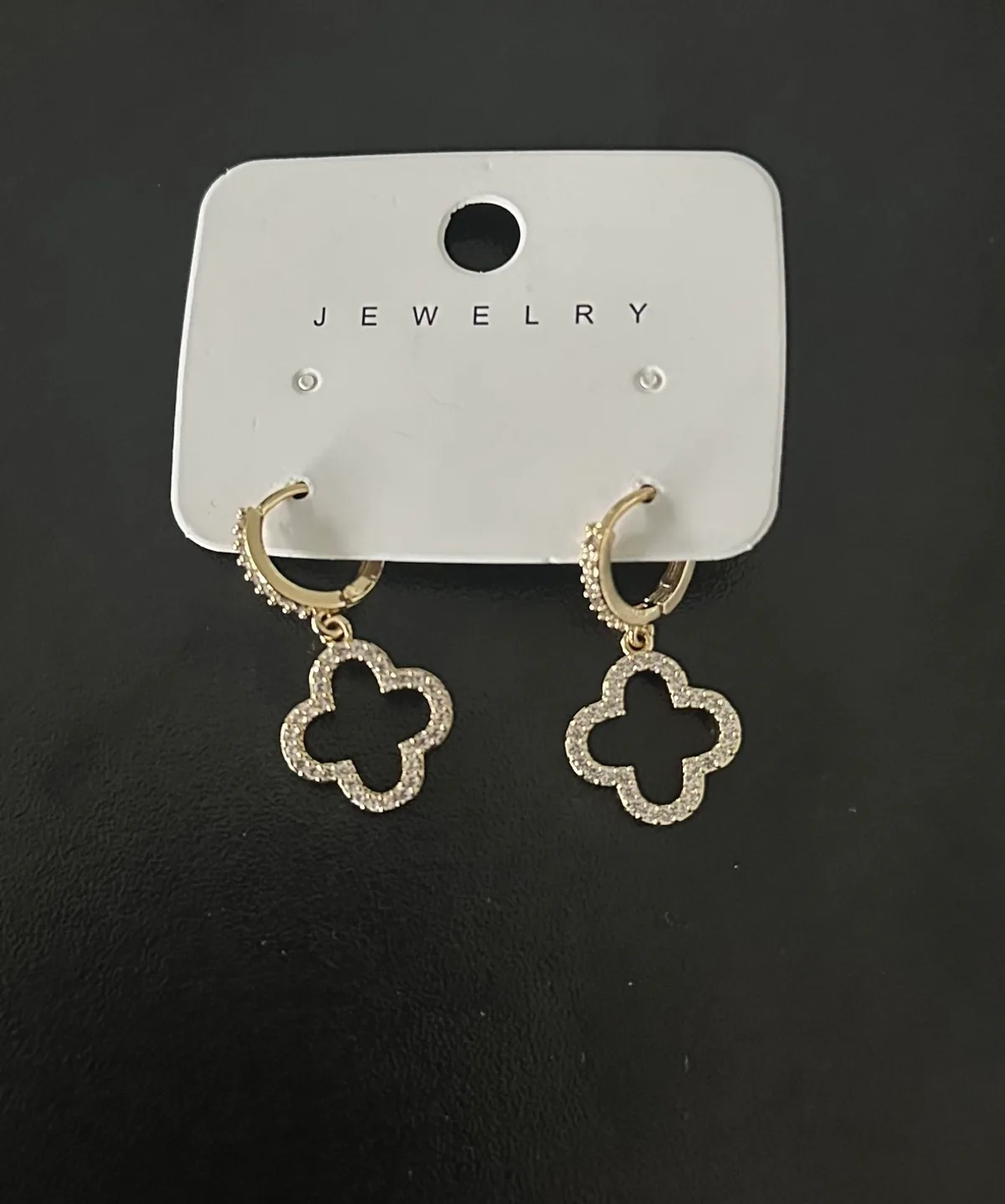 Gold Clover Earrings image indicator(2)