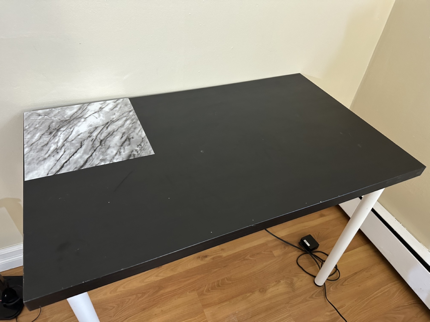 Black and White Desk - photo 2