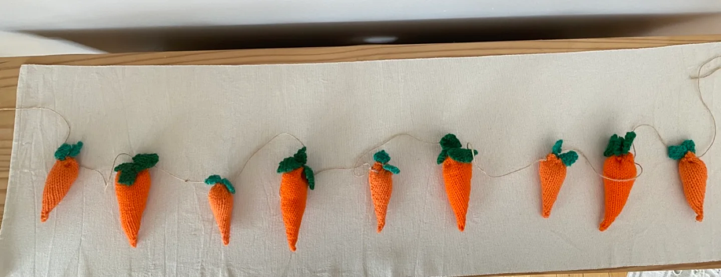 Hand-Knitted Carrot Garland - Easter Decor image indicator(2)