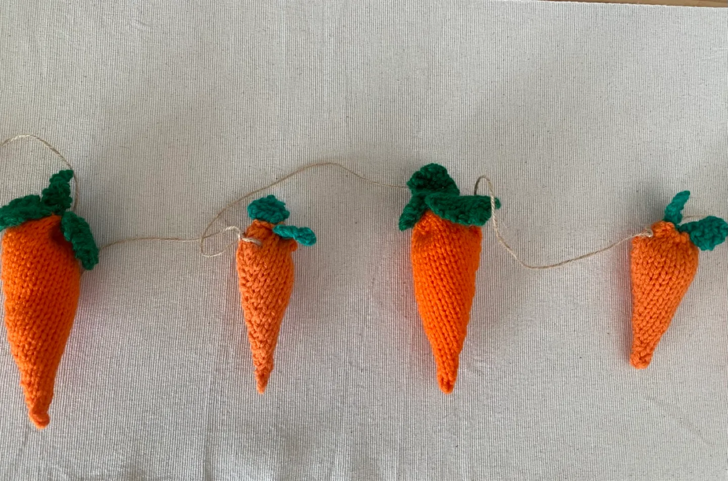 Hand-Knitted Carrot Garland - Easter Decor image indicator(4)
