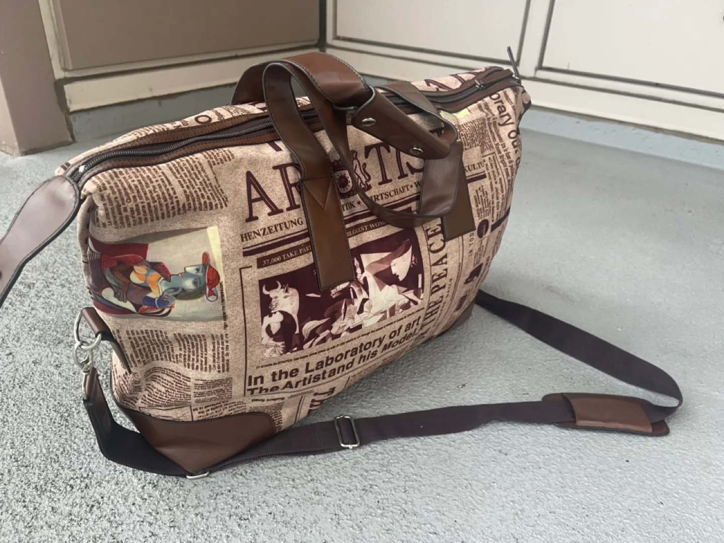 Vintage Newspaper Print Travel Bag image indicator(2)