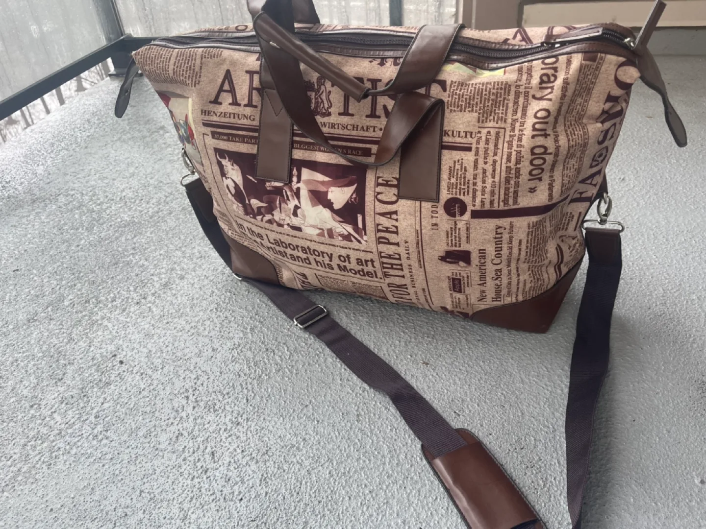 Vintage Newspaper Print Travel Bag image indicator(3)