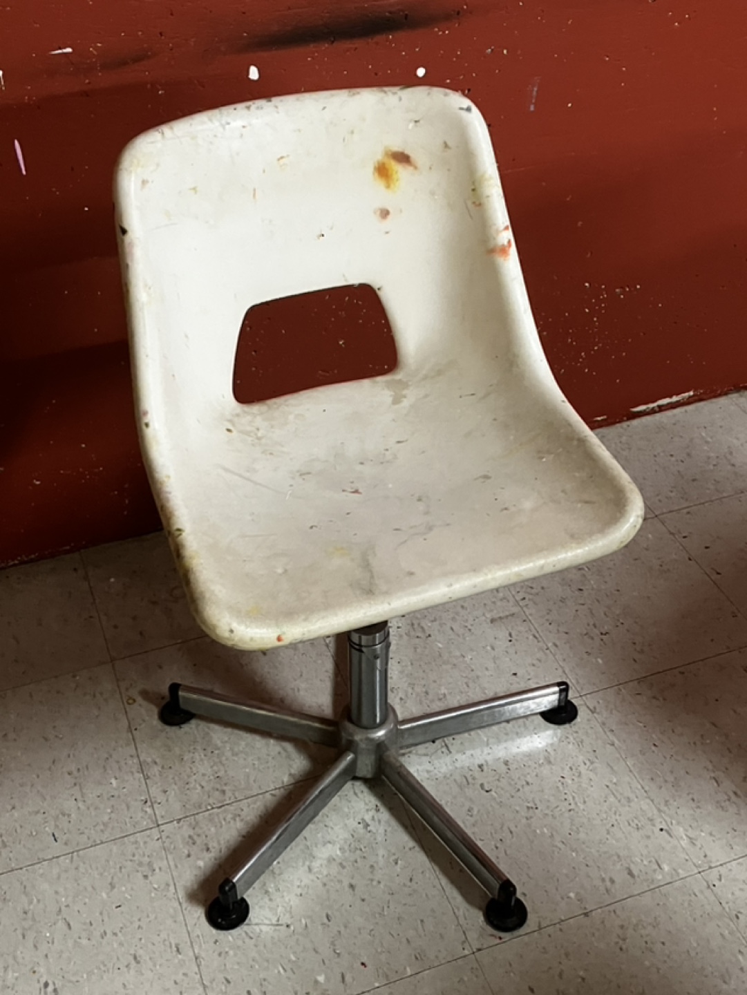 FREE Retro Plastic Metal Chair