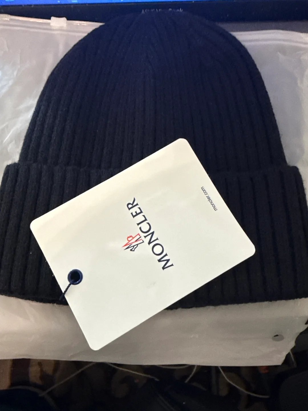 Moncler Black Ribbed Knit Beanie image indicator(4)