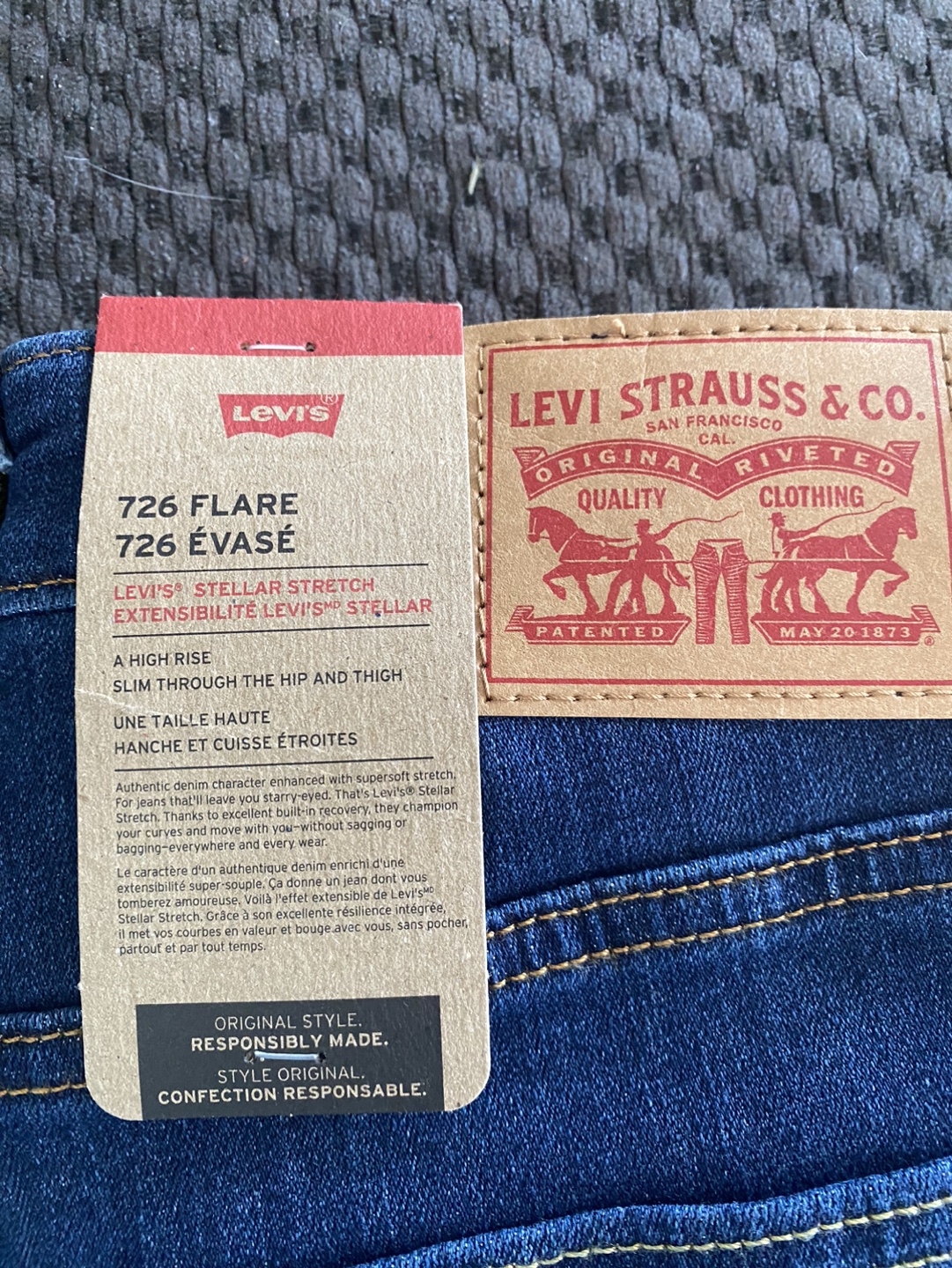 Levi's 726 Flare Jeans - Size 28x32