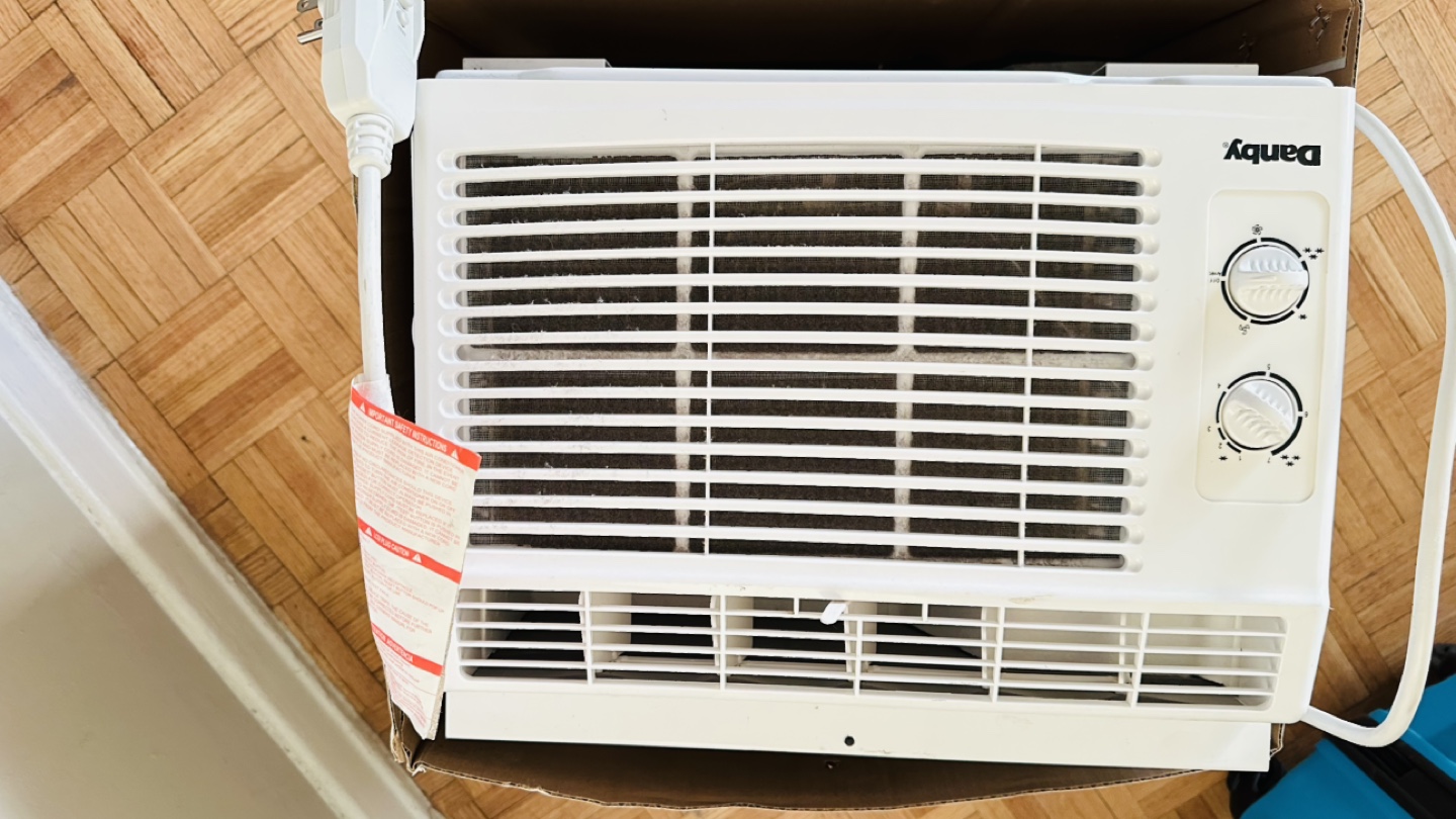Danby DAC050MB1WDB 5000 BTU Window Air Conditioner
