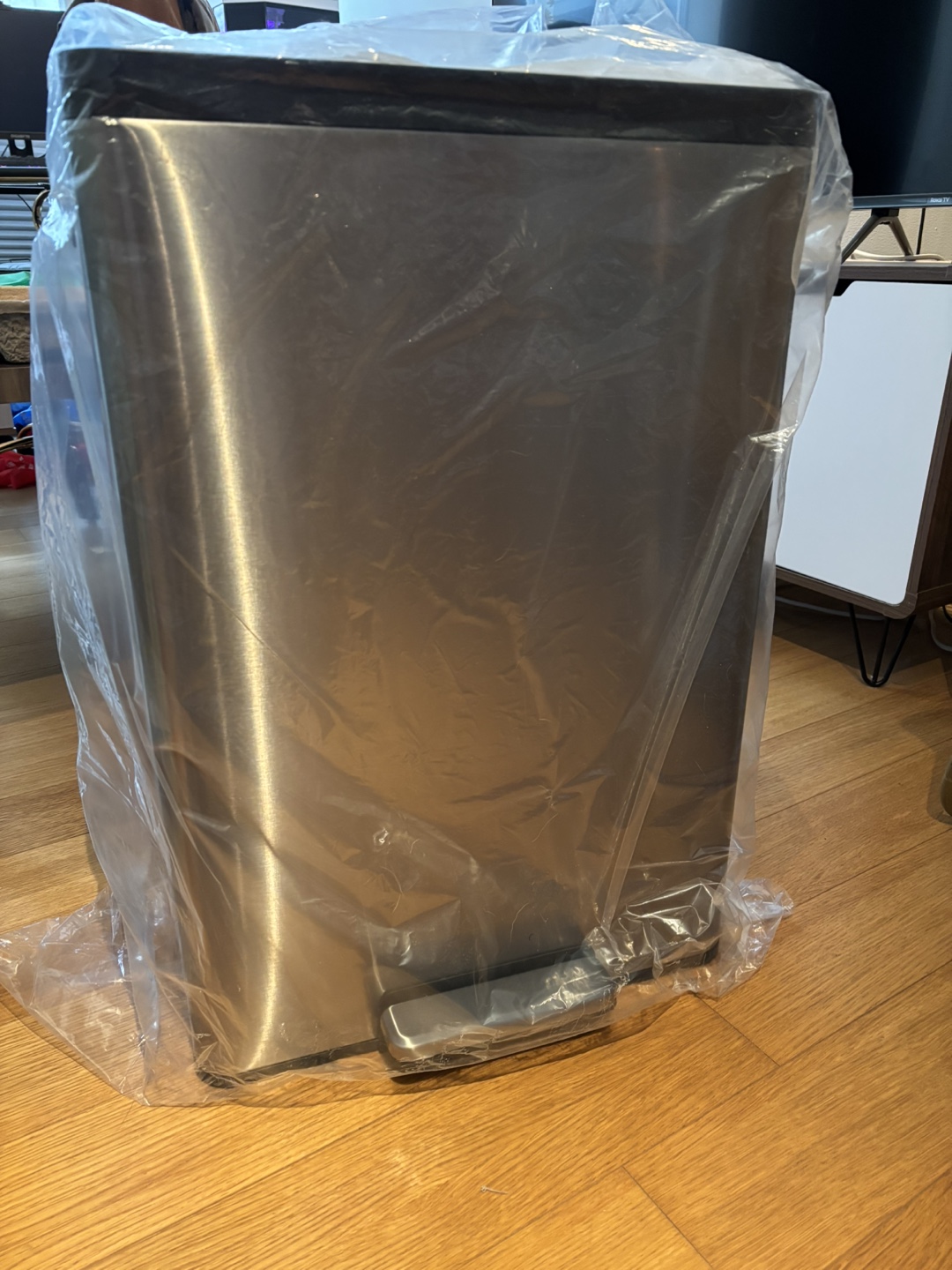 45L Stainless Steel Step Garbage Can - Brand New in Box - photo 2