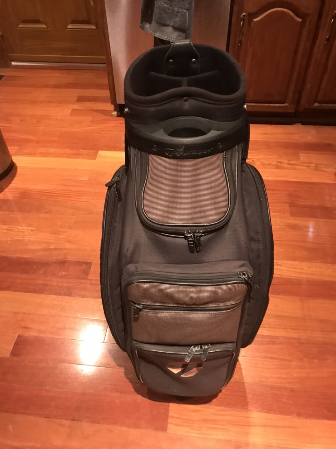 TaylorMade Golf Bag