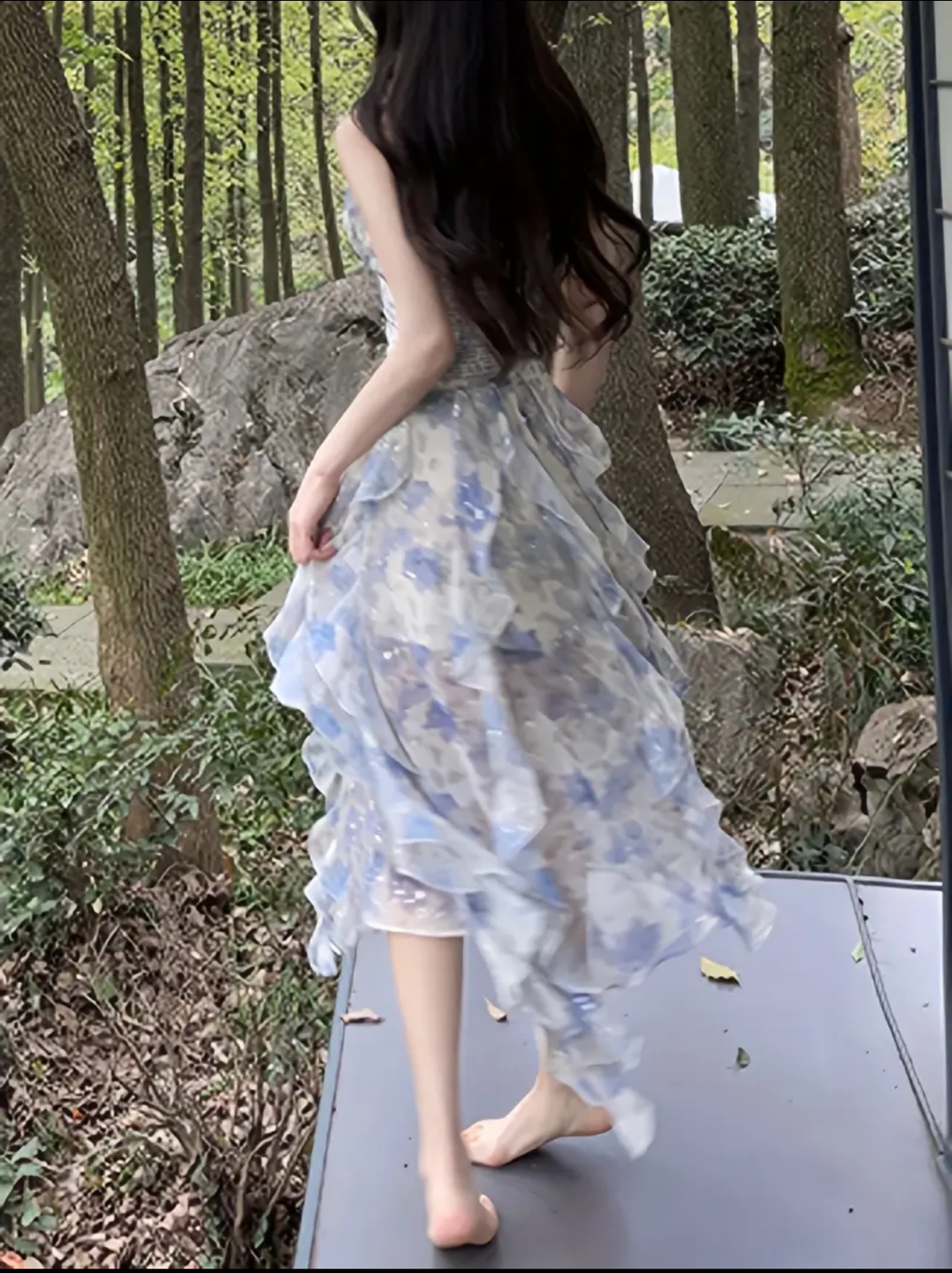 Elegant Floral Midi Dress - photo 3