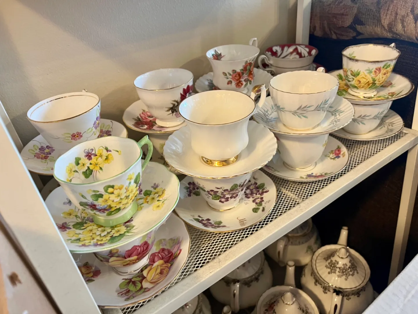 Collection of Vintage Teacups and Saucers image indicator(7)