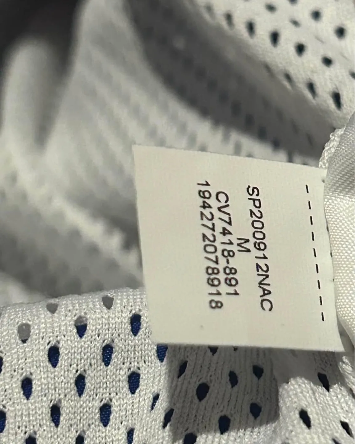 Nike Air Windbreaker image indicator(9)