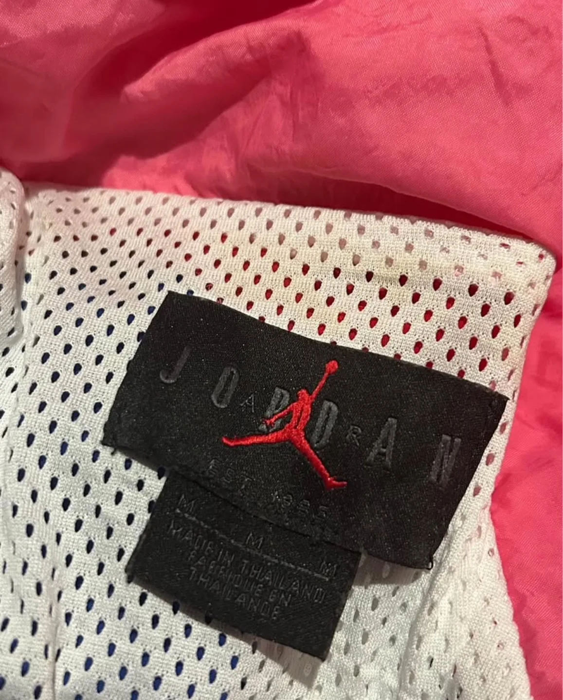 Nike Air Windbreaker image indicator(8)