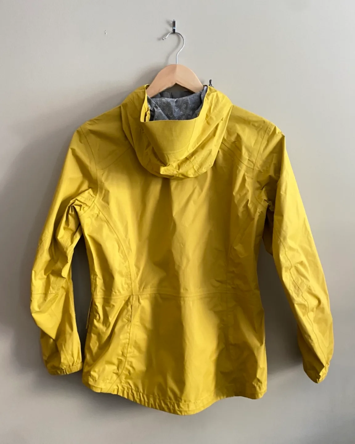 Mountain Equipment Co-op Women's Yellow Rain Jacket image indicator(2)