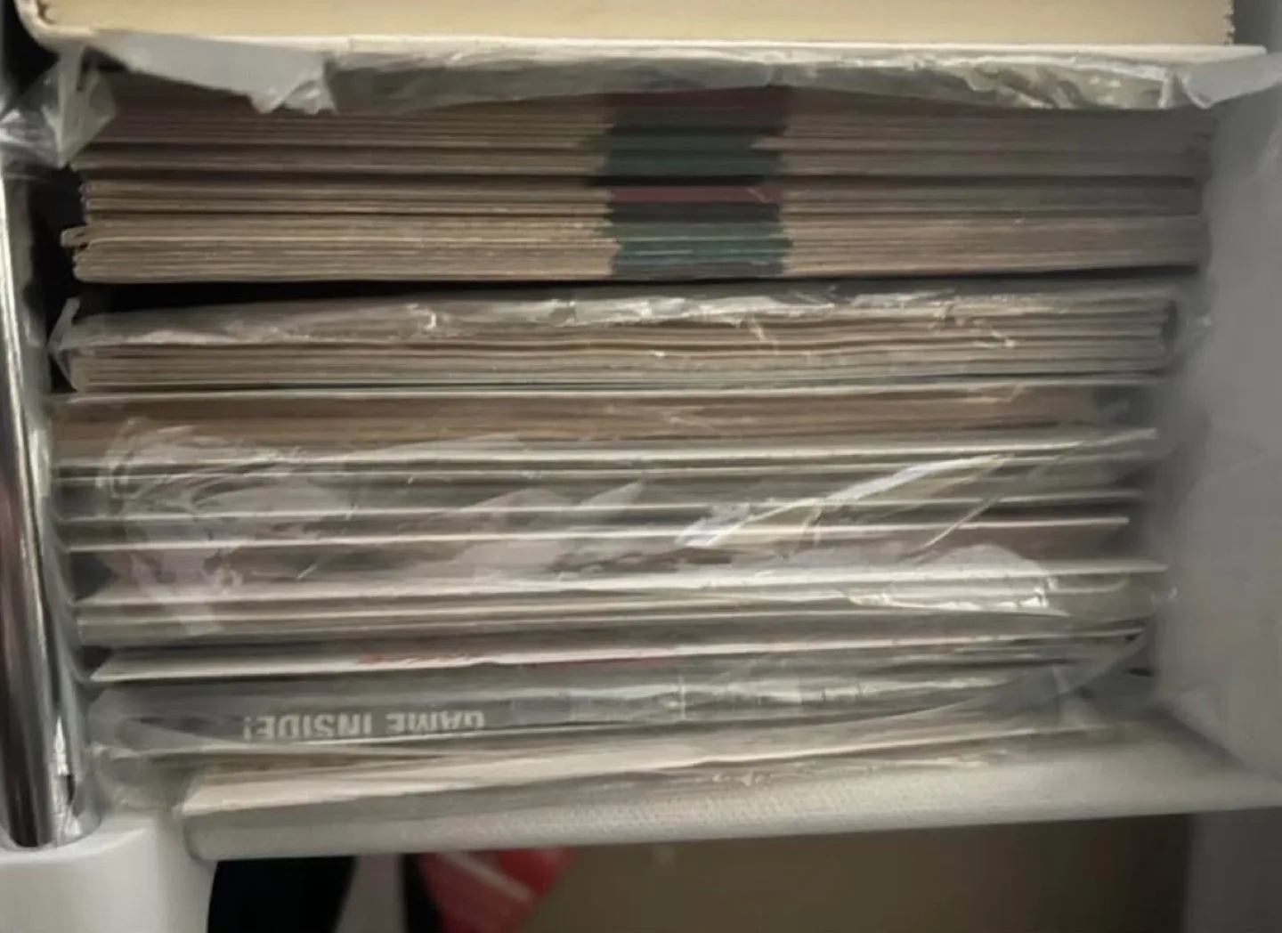 Comics - Come Look Through Them! image indicator(5)