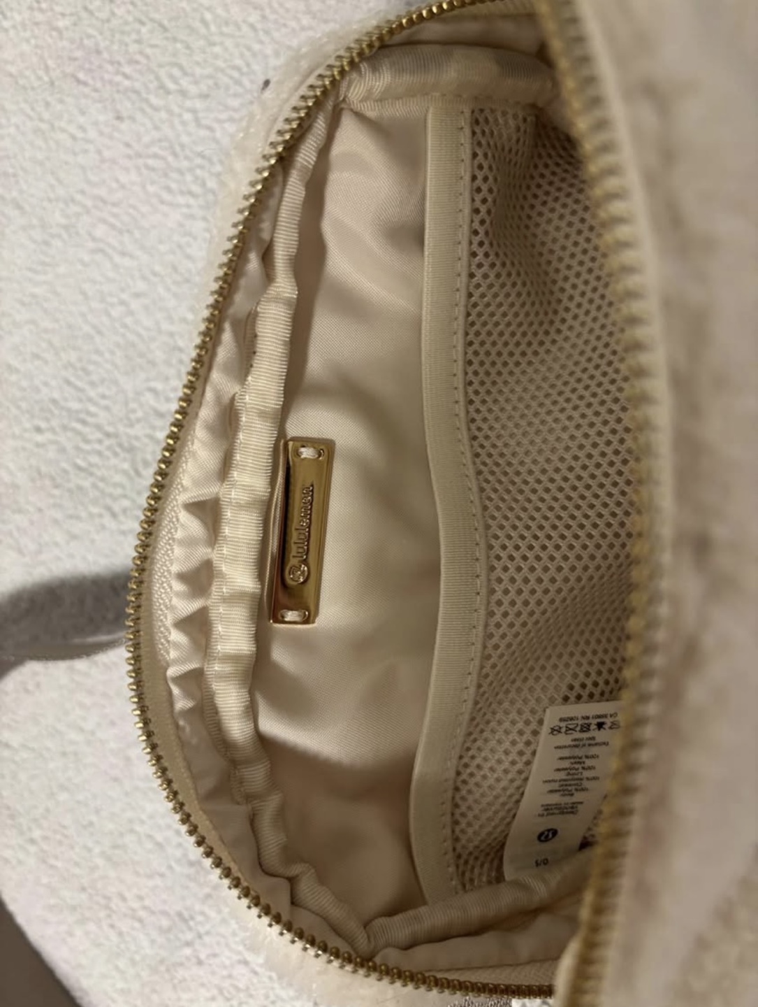 Lululemon Sherpa Belt Bag - photo 5