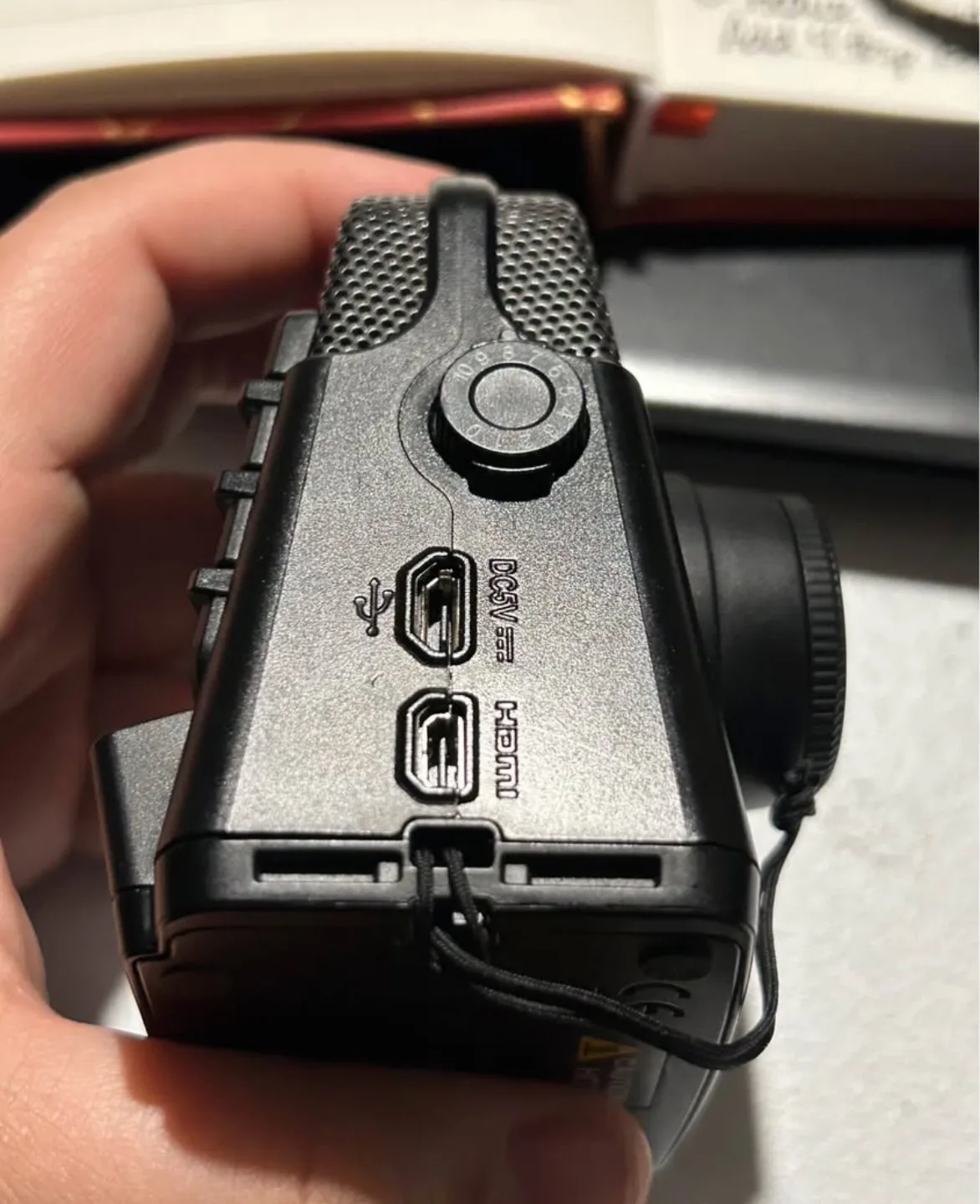 Q2N-4K ZOOM Professional Camera - music, podcasts, comedy, etc. image indicator(4)