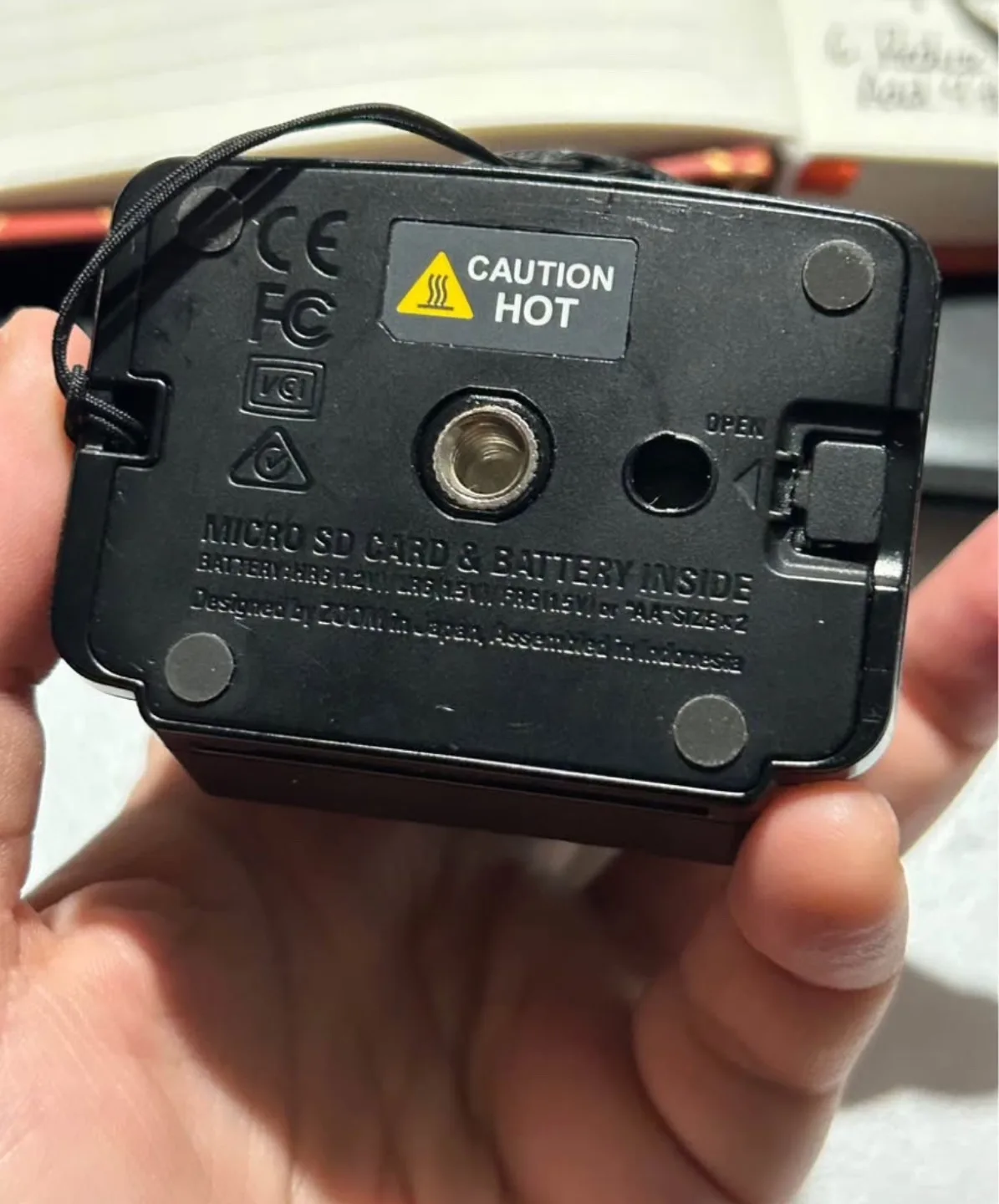 Q2N-4K ZOOM Professional Camera - music, podcasts, comedy, etc. image indicator(2)