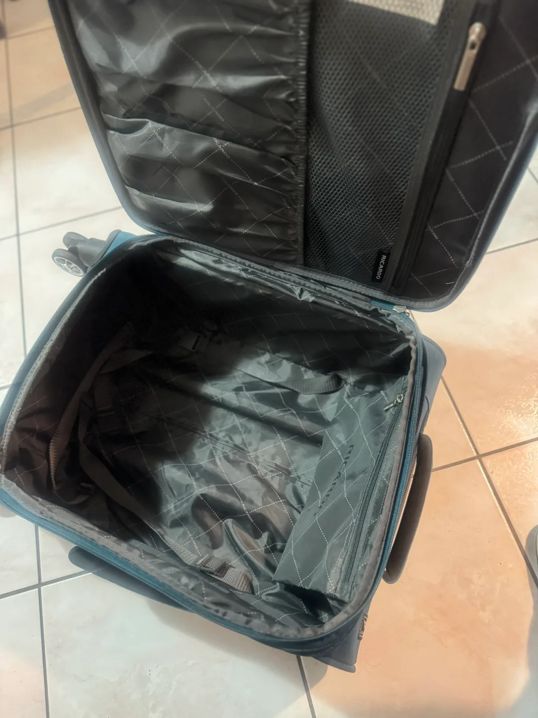 Ricardo Beverly Hills Teal Carry-on Suitcase image indicator(4)