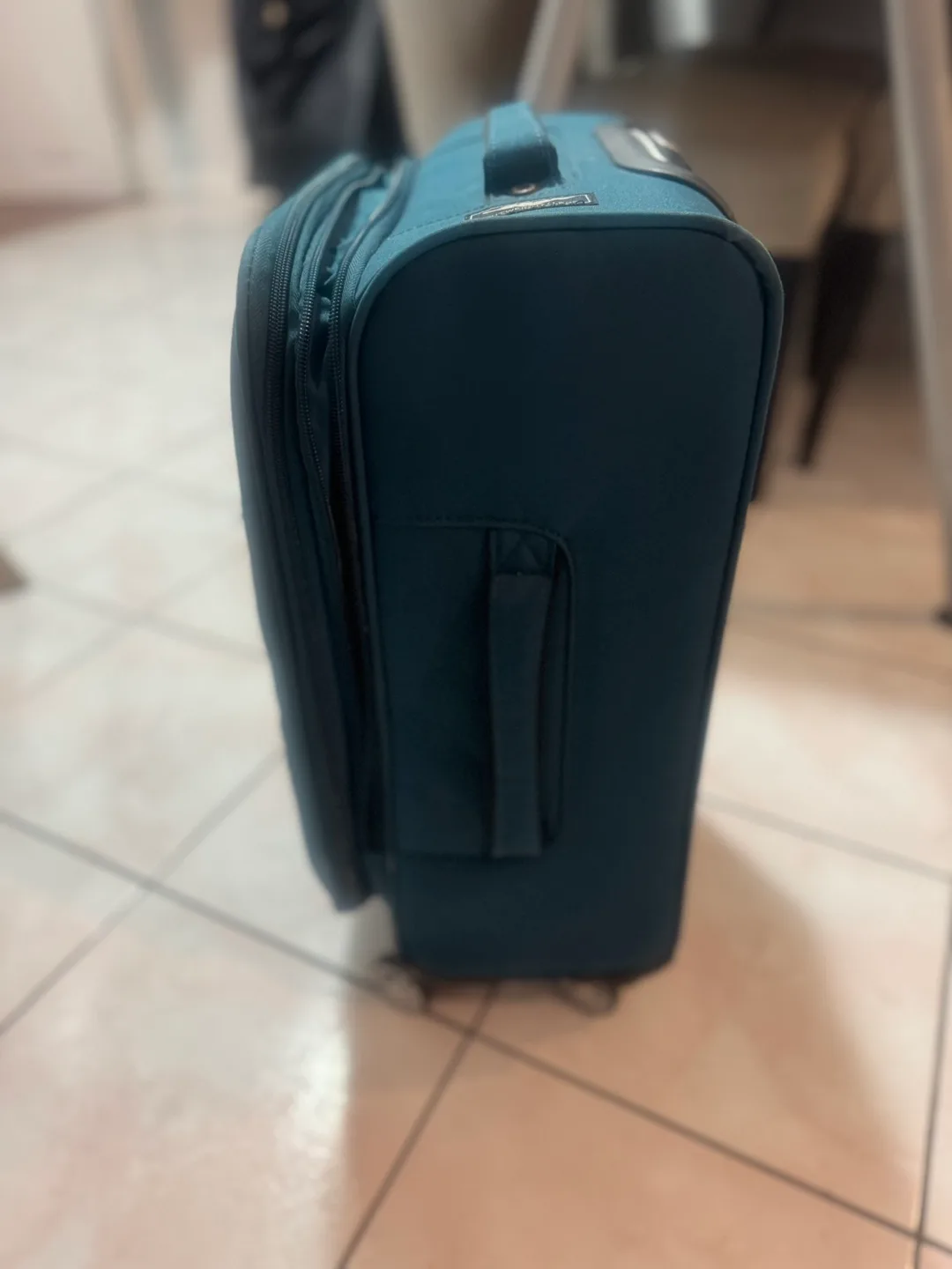 Ricardo Beverly Hills Teal Carry-on Suitcase image indicator(2)