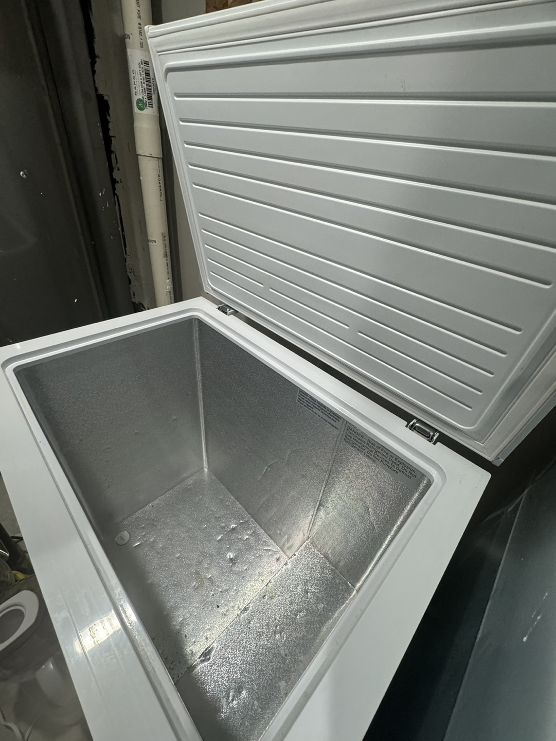 Midea Deep Freezer - photo 2