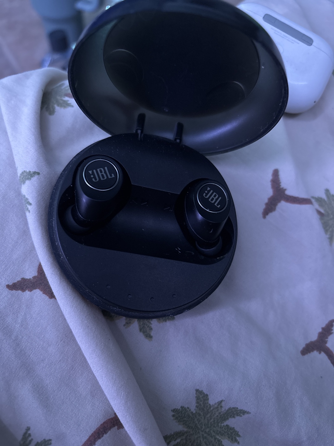 JBL Free True Wireless In-Ear Bluetooth Headphones - photo 2