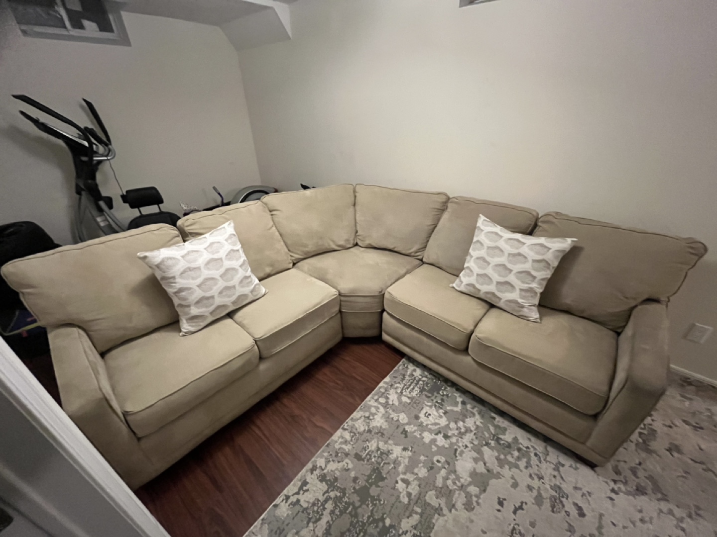 GENUINE LA-Z-BOY SECTIONAL ***DELIVERY AVAILABLE*** - photo 3