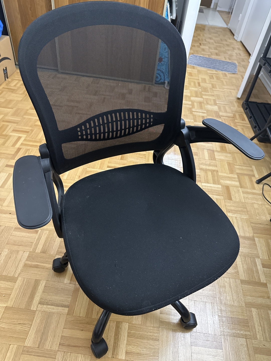 Office Chair with adjustable height for Sale