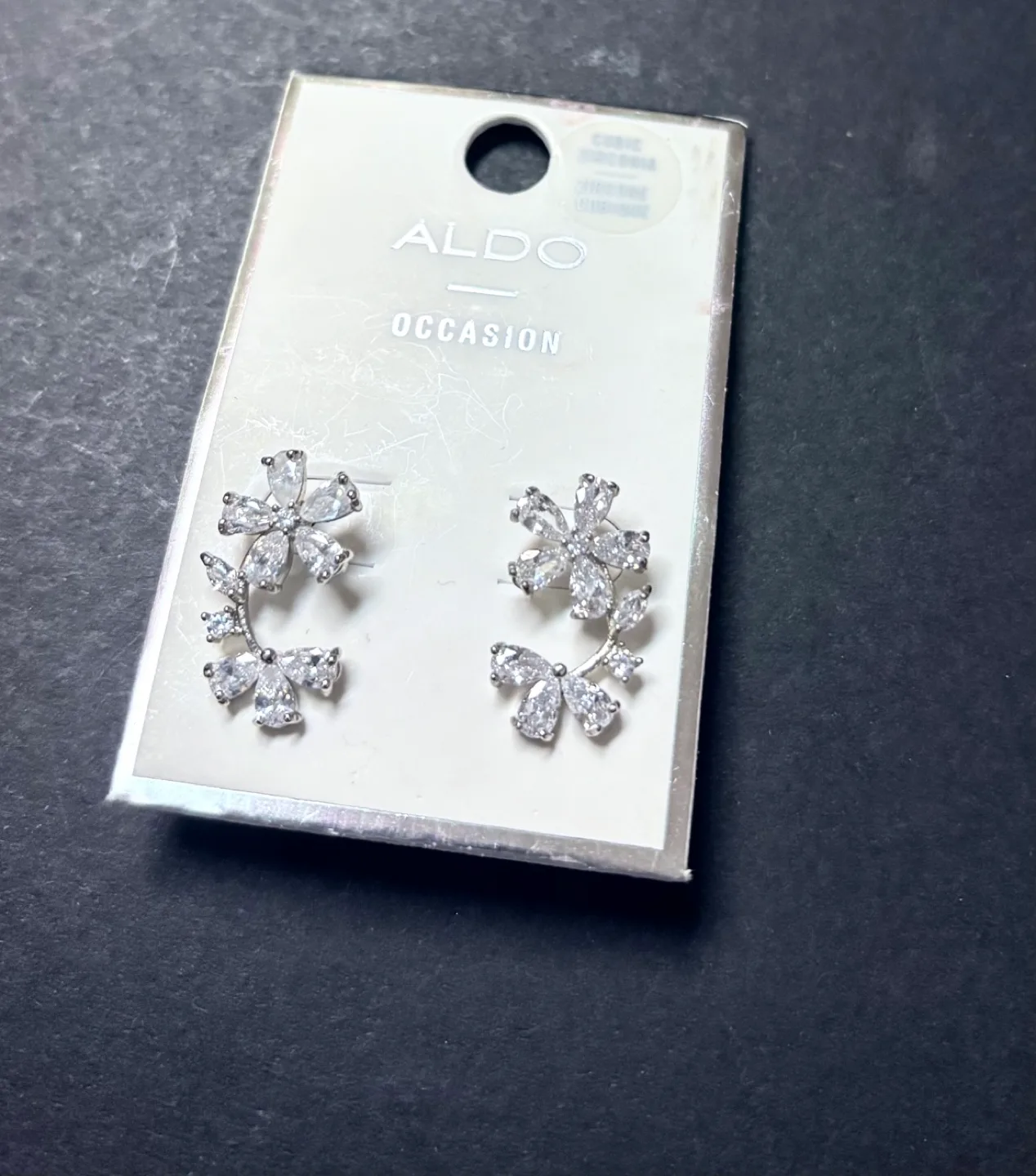 ALDO Occasion Flower Earrings 🧡‼️final sale ‼️ image indicator(2)