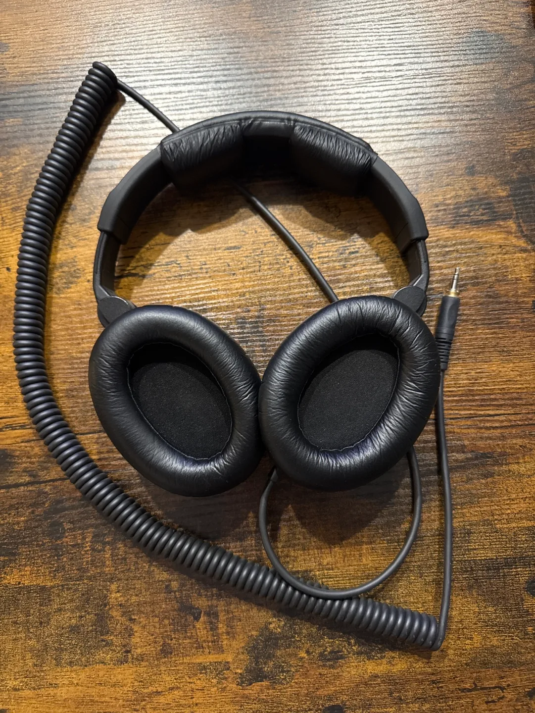 Sennheiser HD 280 pro Closed-Back Headphones image indicator(2)