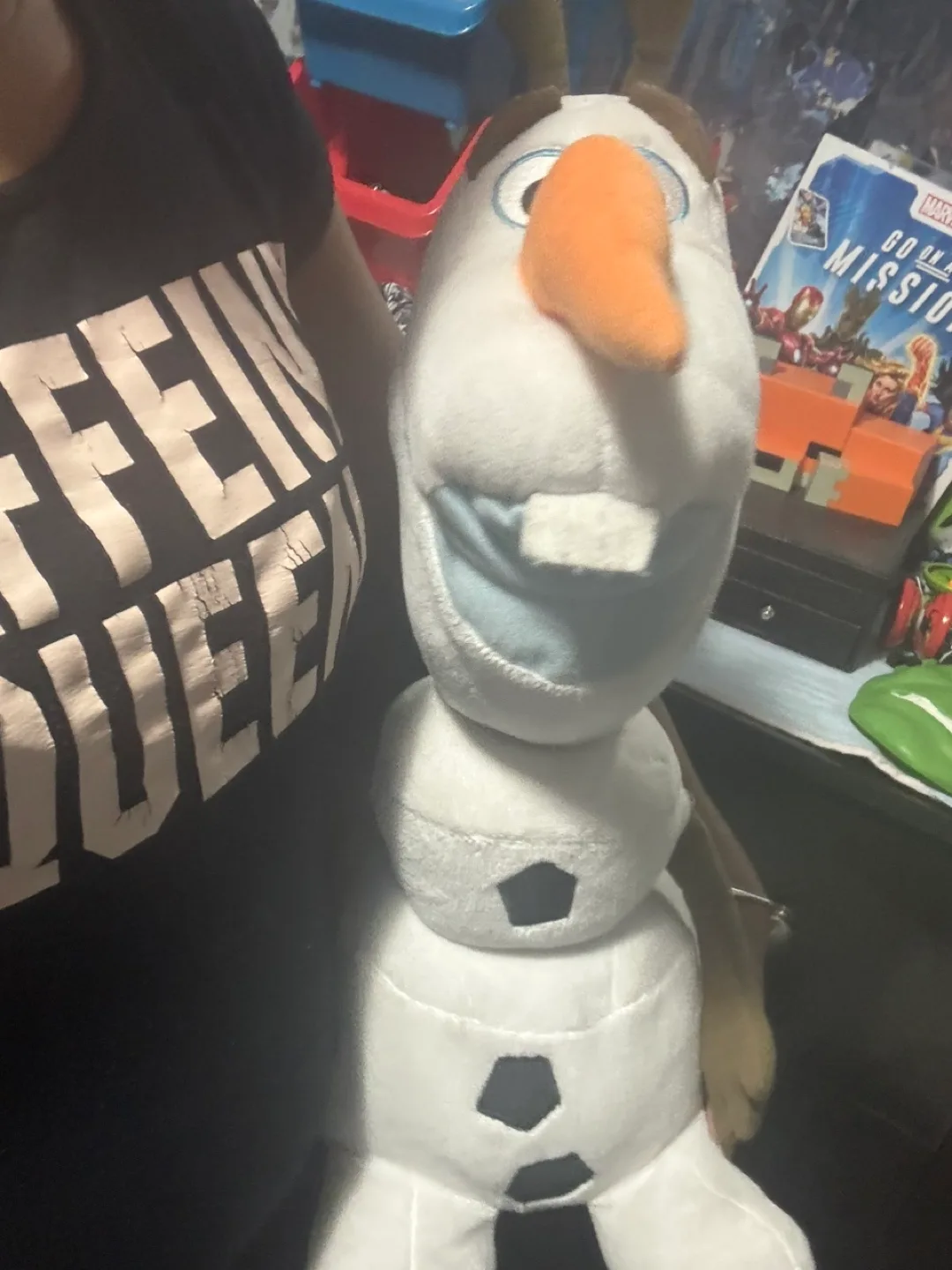 Large Olaf Plush Toy from Disney's Frozen image indicator(3)
