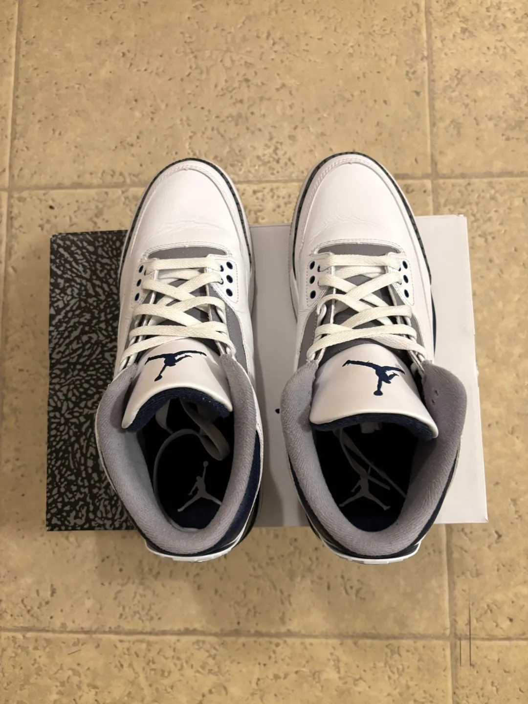 Jordan 3 Retro Midnight Navy image indicator(4)