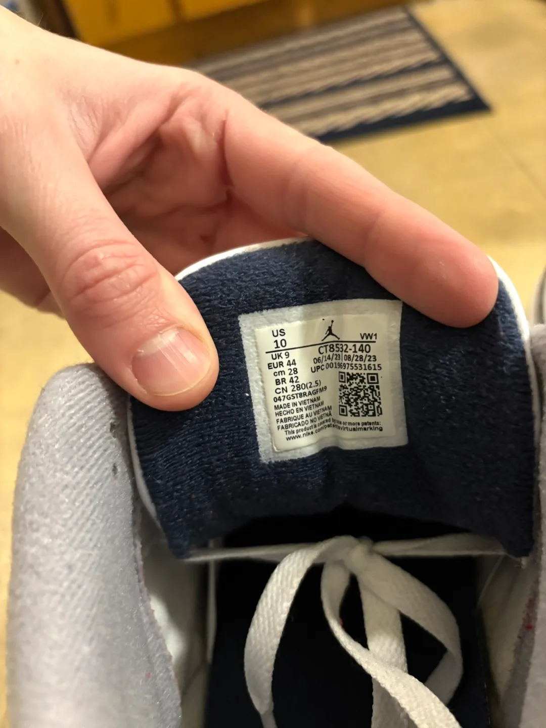 Jordan 3 Retro Midnight Navy image indicator(8)