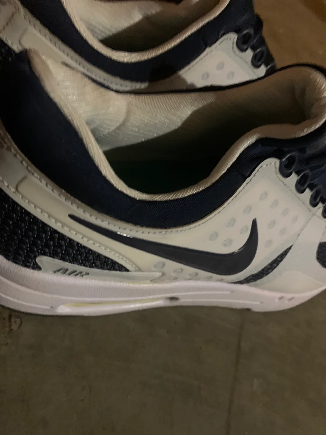 Nike Air Max 1 Ultra Moire Sneakers image indicator(3)