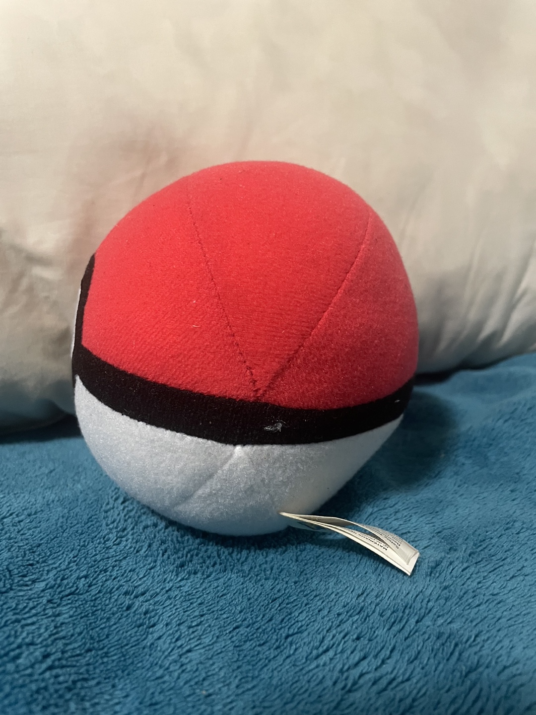 Pokemon Pokeball Plush - photo 3