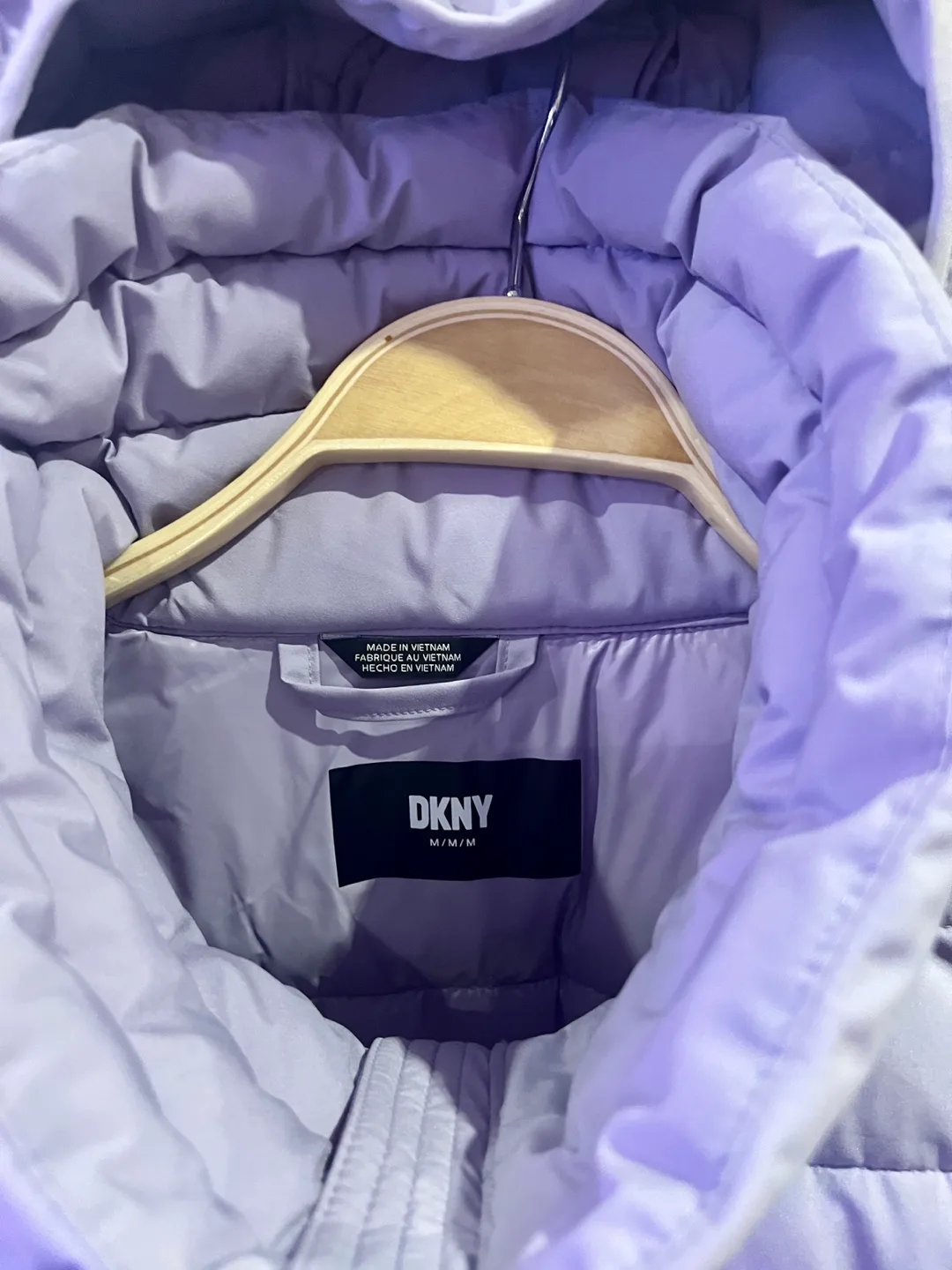 DKNY ladies Lavender Puffer Jacket - Size M image indicator(2)