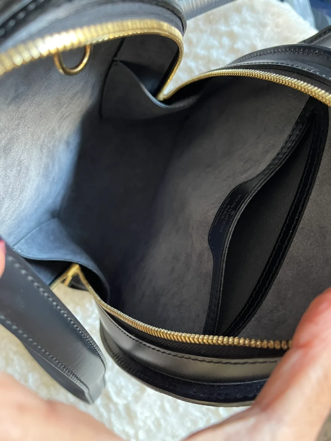 Louis Vuitton Mabillon Epi Leather Backpack 🧡 image indicator(7)