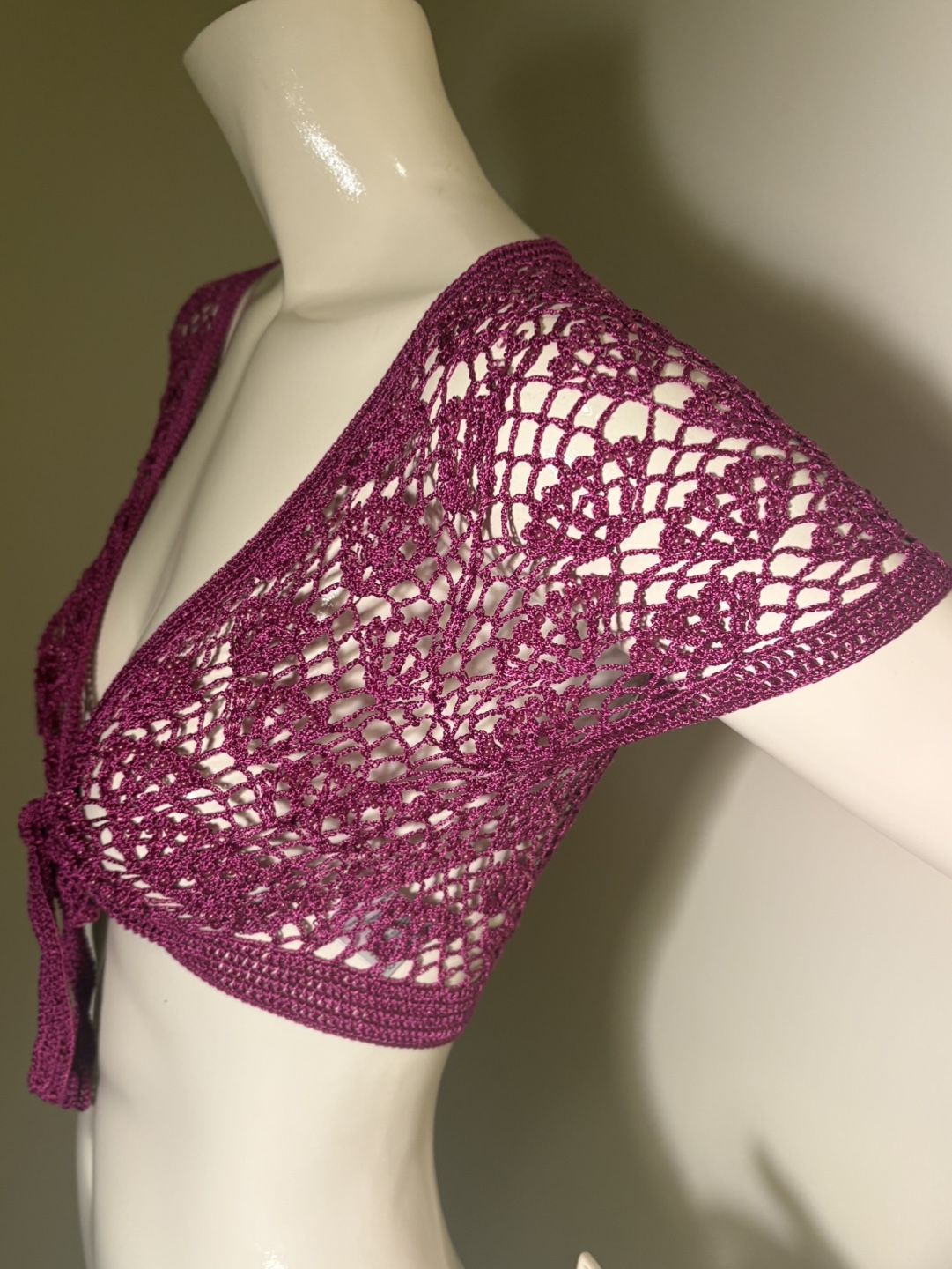 NWOT Raspberry pink Crochet Bolero mini shrug cardigan - photo 4